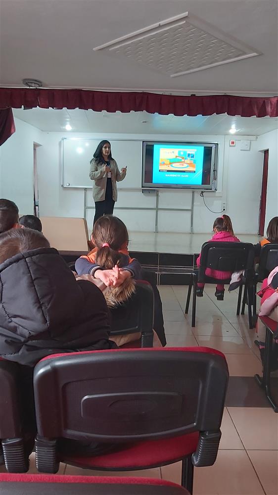 06.01.2023 tarihinde Akarçay Şehit Turan YILDIZ  Yatılı Bölge Okulunda eğitim verilmiştir.